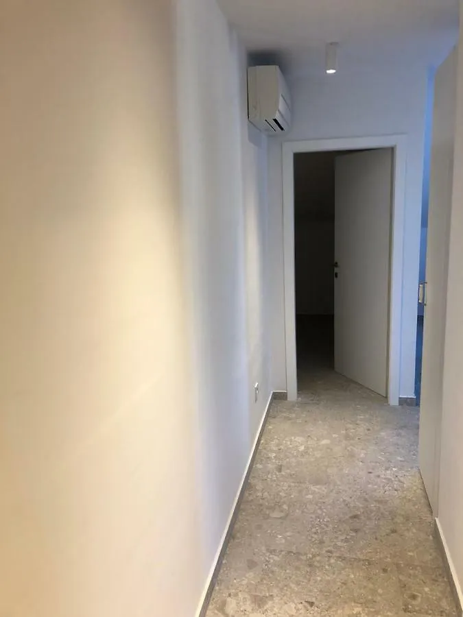 Buga Apartment In Center Of 말리로시니