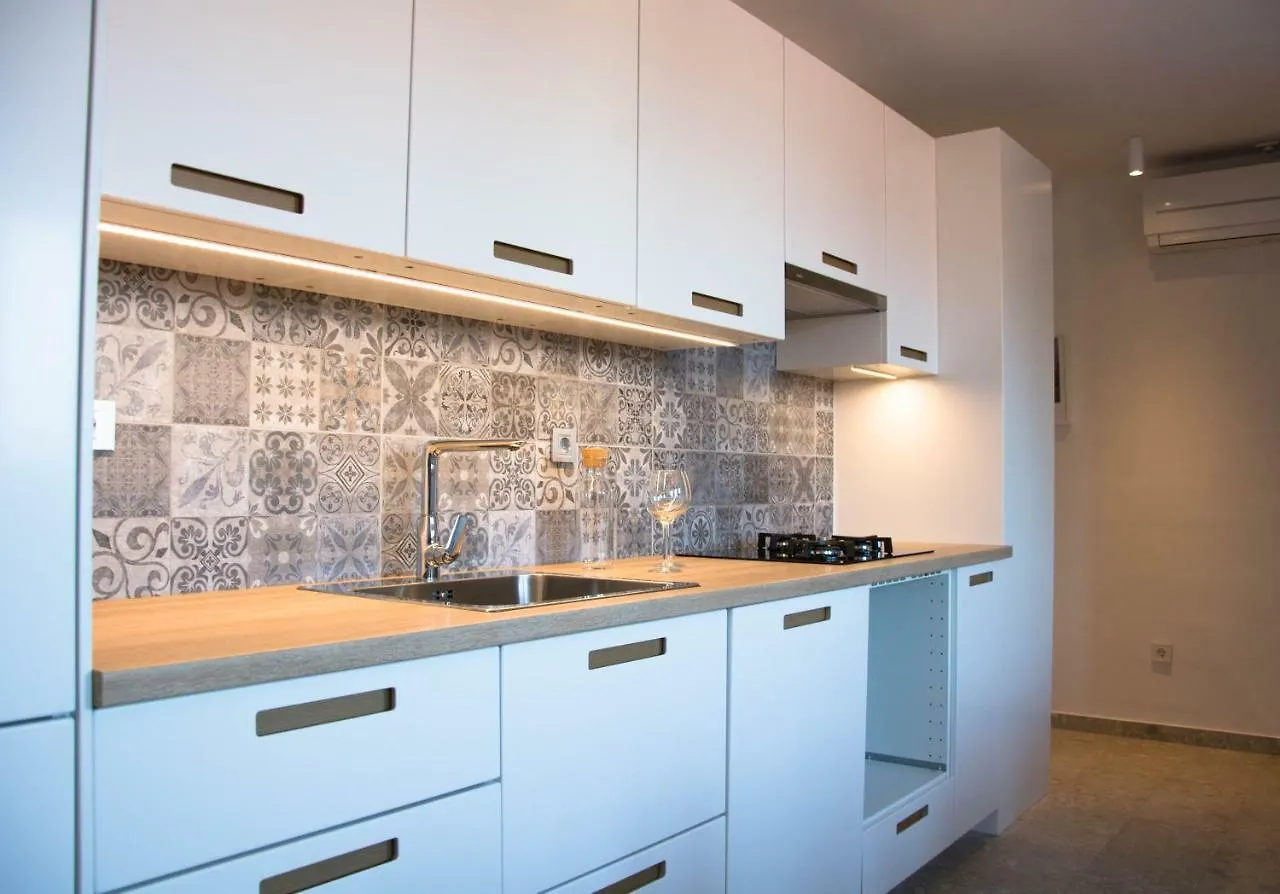 Buga Apartment In Center Of 말리로시니